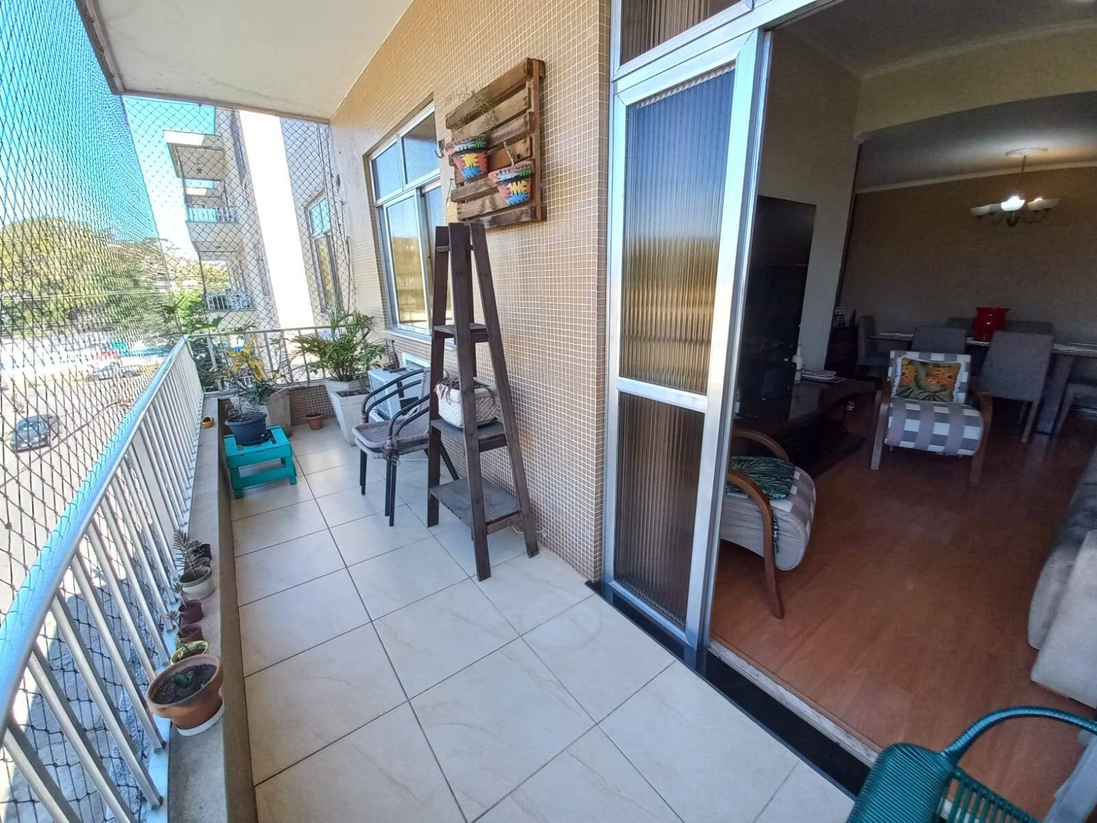 #962 - Apartamento para Venda em Rio de Janeiro - RJ