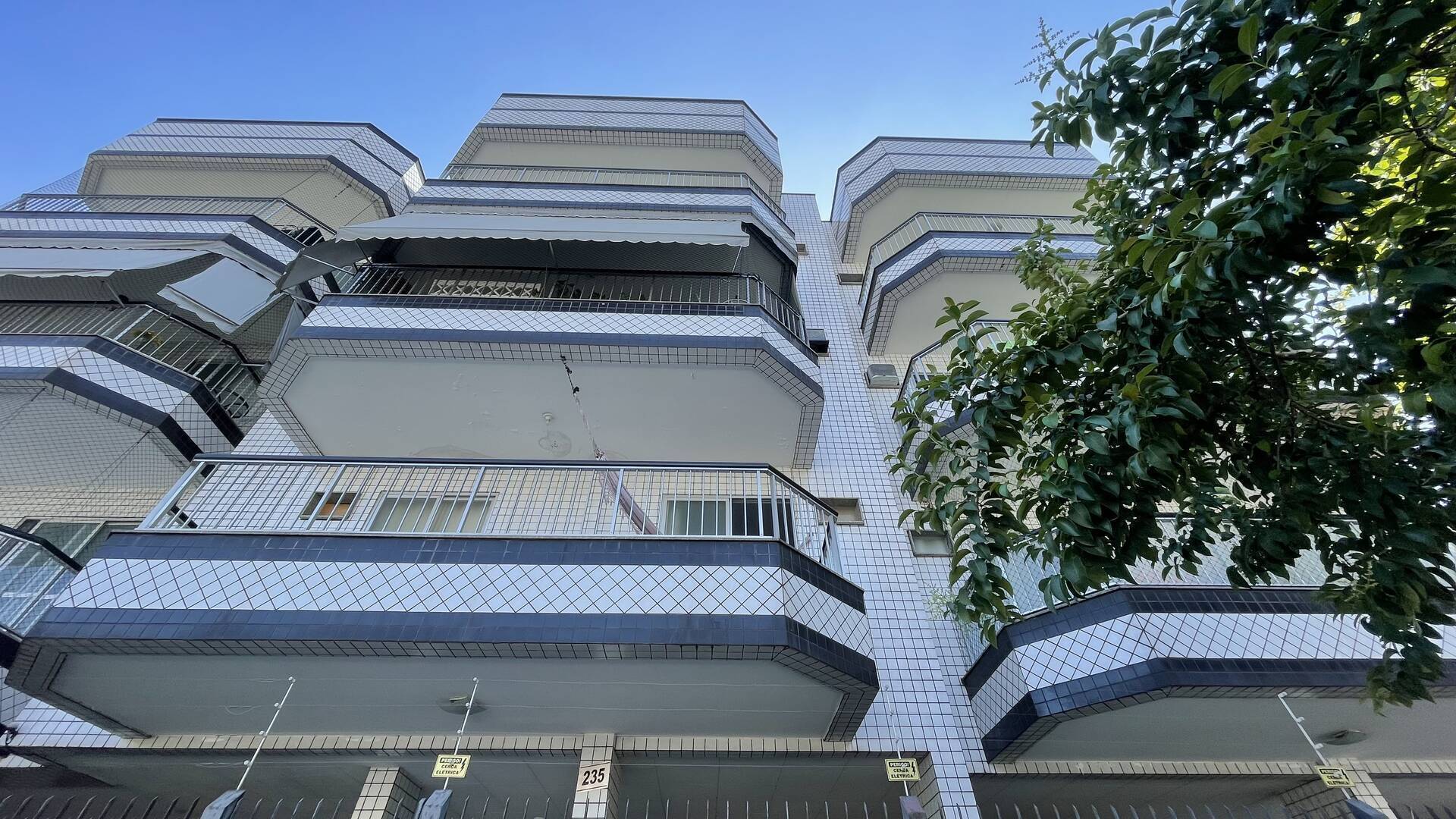 #1046 - Apartamento para Venda em Rio de Janeiro - RJ