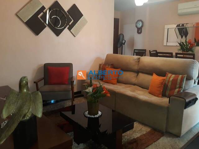 #594 - Apartamento para Venda em Rio de Janeiro - RJ