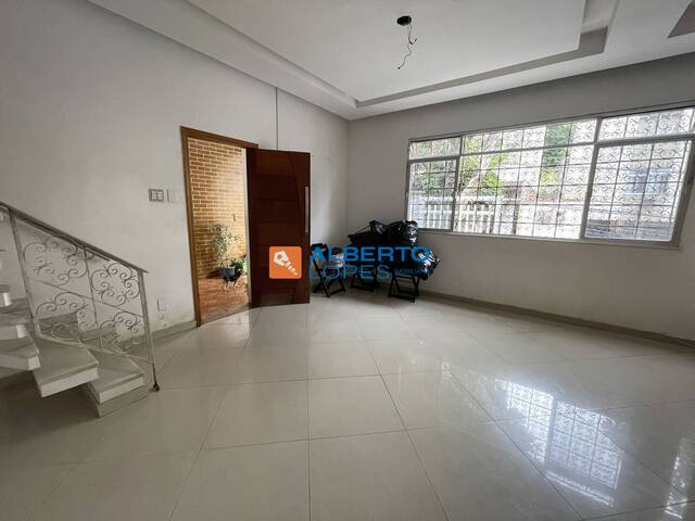 #876 - Casa para Venda em Rio de Janeiro - RJ