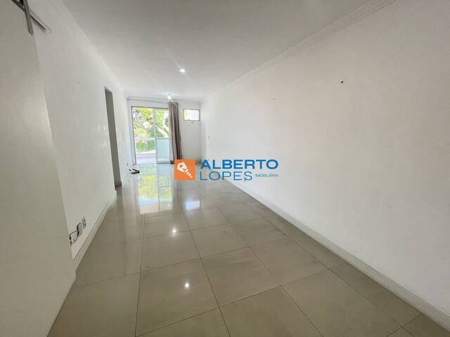 #907 - Apartamento para Venda em Rio de Janeiro - RJ