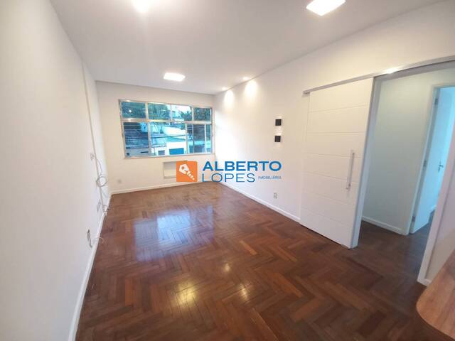 #1094 - Apartamento para Venda em Rio de Janeiro - RJ