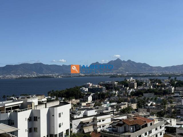 #1373 - Apartamento para Venda em Rio de Janeiro - RJ