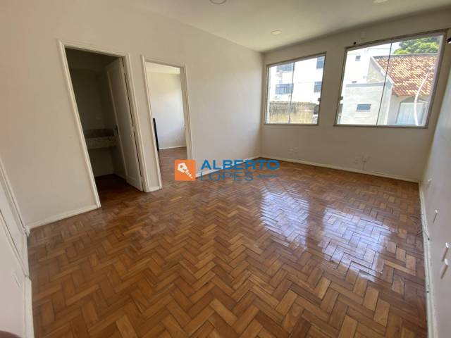 #1587 - Salão Comercial para Venda em Rio de Janeiro - RJ