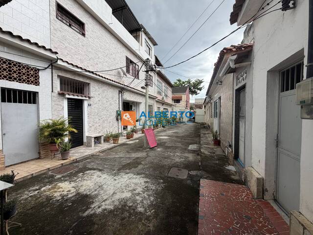 #1596 - Casa para Venda em Rio de Janeiro - RJ