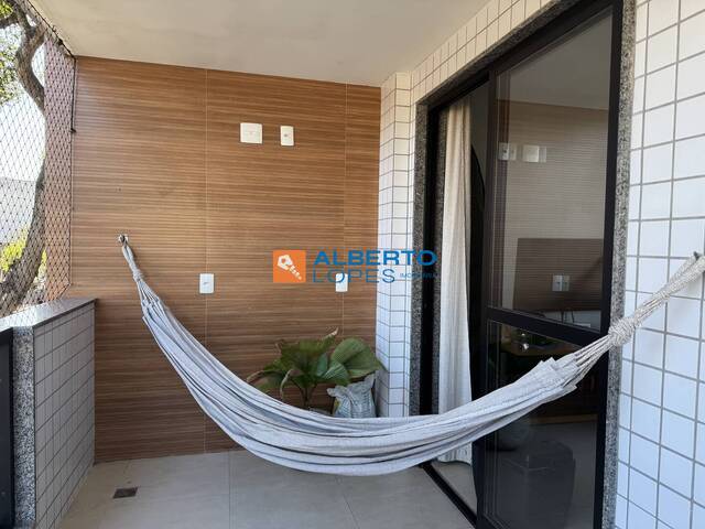 #1645 - Apartamento para Venda em Rio de Janeiro - RJ